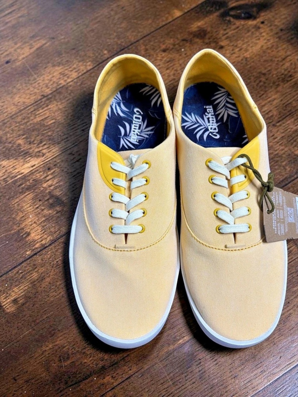 OluKai Solar Glow Sneakers Yellow US 10.5 NWT